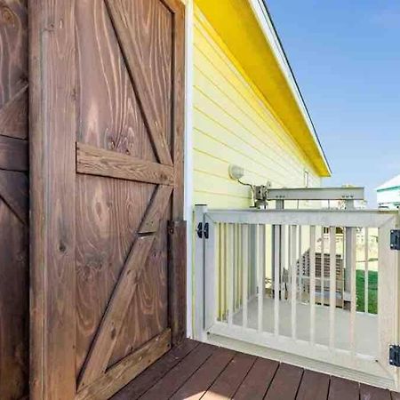 Beach House With Ocean View Surfside Beach Kültér fotó