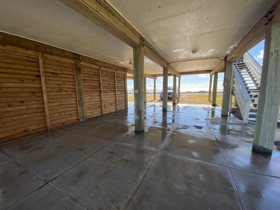 Beach House With Ocean View Surfside Beach Kültér fotó