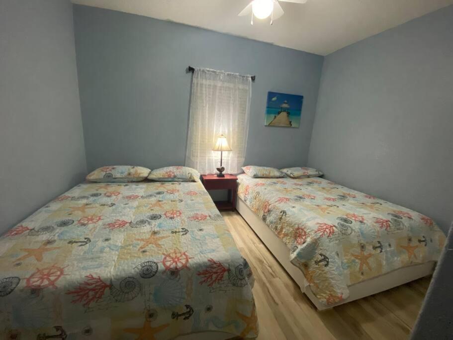Beach House With Ocean View Surfside Beach Kültér fotó