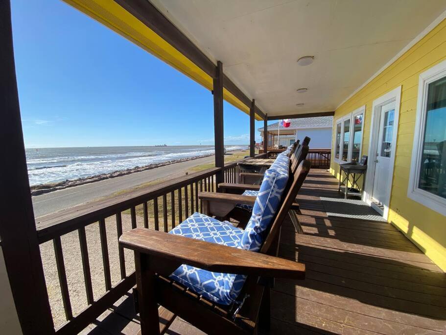 Beach House With Ocean View Surfside Beach Kültér fotó
